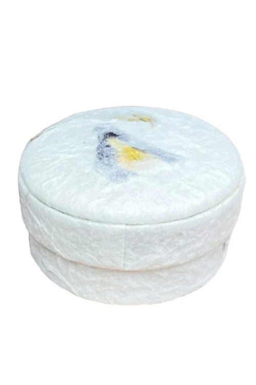 TH069 Round box with bougainvillea leaf