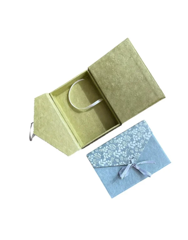 Keepsake Box with Ribbon Fastening A6