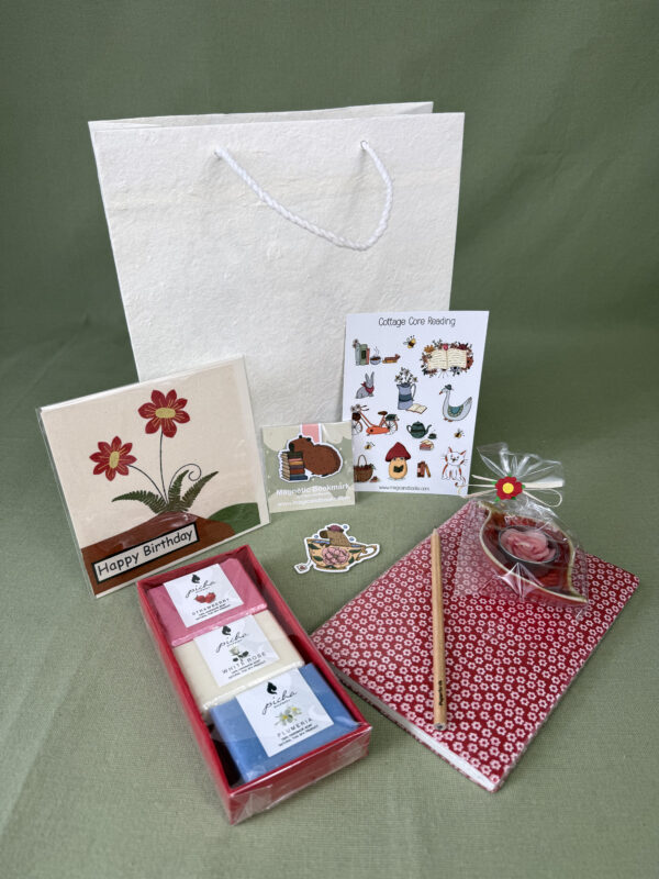 IMG_4947 Birthday Little Treasures No. 02 – Cottage Reading Gift Set