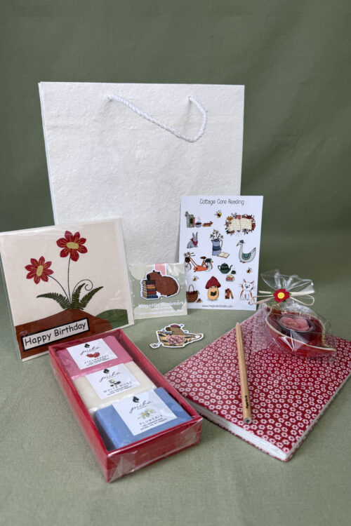 Birthday Little Treasures No. 02 – Cottage Reading Gift Set