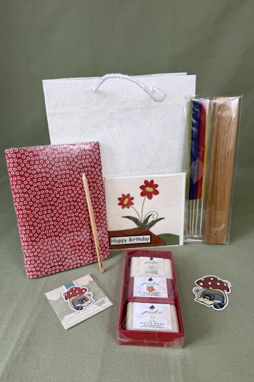 Birthday Little Treasures No. 01 – Red Floral Stationery Set