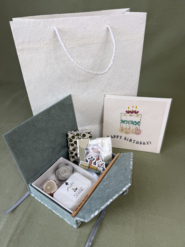 IMG_4975 Birthday Little Treasures No. 10 – Botanical Cow Gift Set