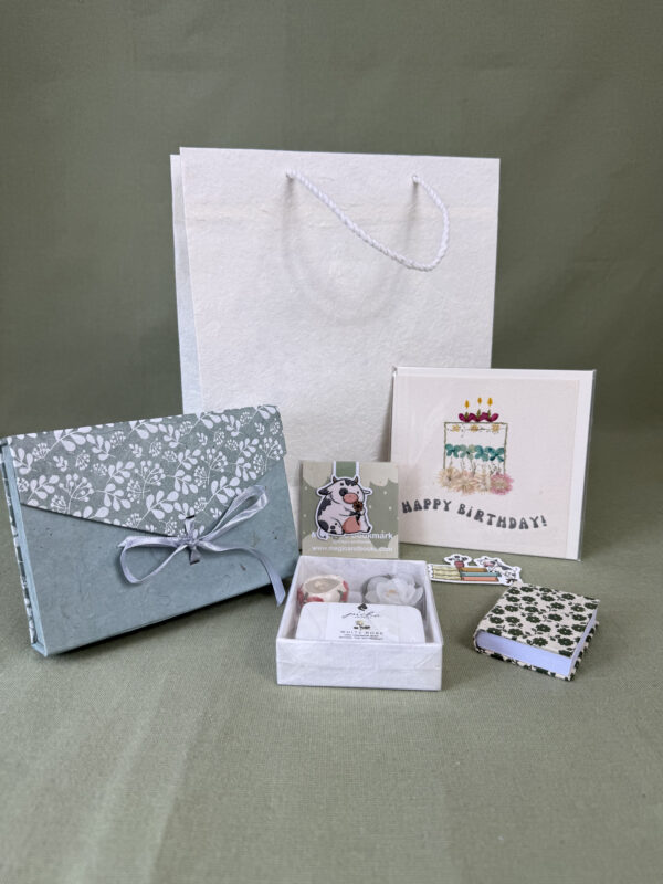 IMG_4977 Birthday Little Treasures No. 10 – Botanical Cow Gift Set