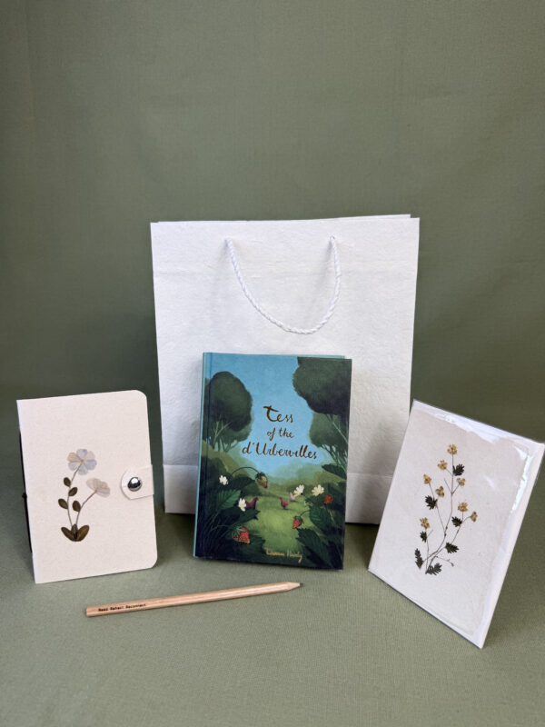 Little Treasures No. 34 – Tess of the d’Urbervilles Botanical Gift Set