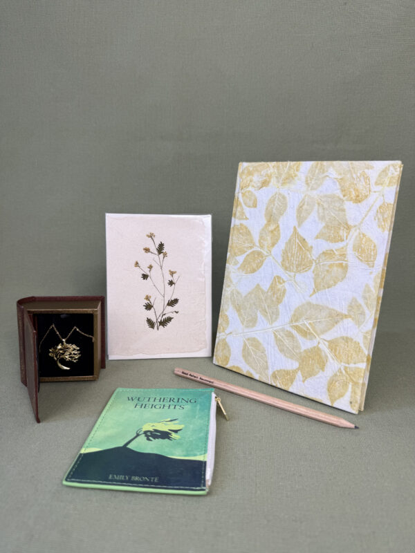 Little Treasures No. 41 – Wuthering Heights Botanical Gift Set