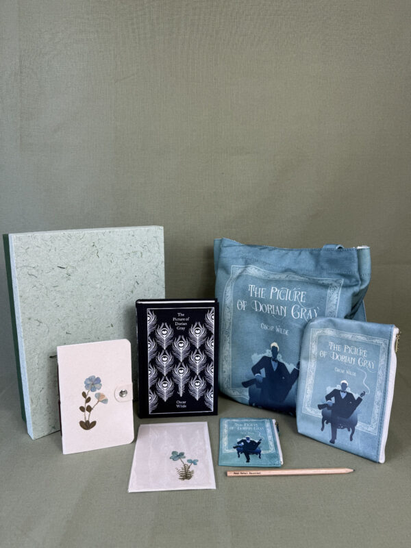 Little Treasures No. 57 – The Picture of Dorian Gray Complete Collector’s Gift