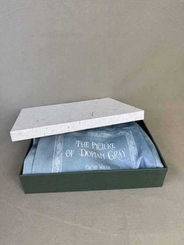 Little Treasures No. 57 – The Picture of Dorian Gray Complete Collector’s Gift
